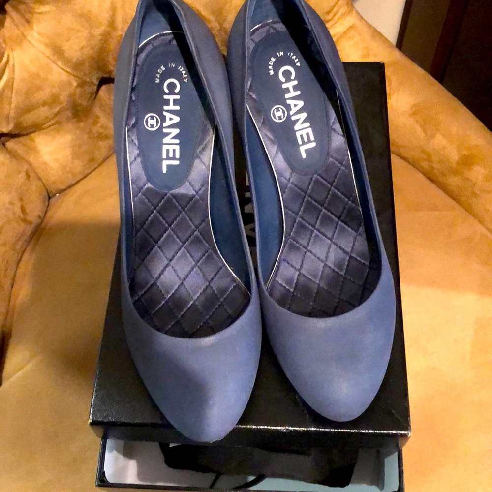 CHANEL SHOES